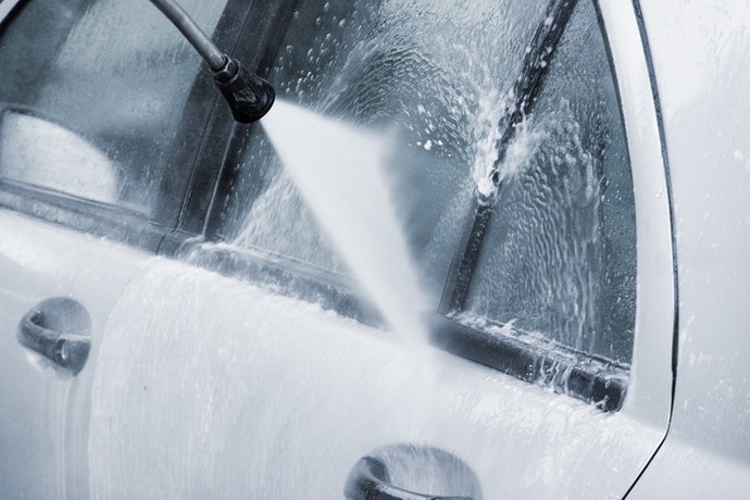 "Hydrophilic": An Toàn Cho Xe Màu Tối