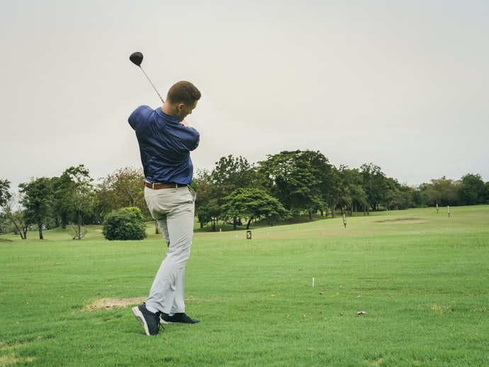 Dòng Approach: Đồng Hồ GPS Cho Người Chơi Golf