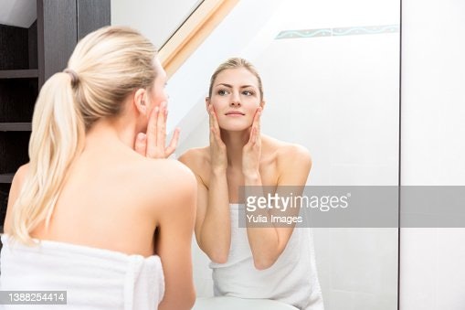 Soi Rõ Người: Chọn Gương Cho Hình Ảnh Chân Thực, Nét, Không Bị Méo Hình