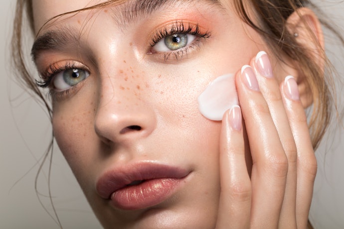 Chọn Tone Up Cream Che Phủ Vết Thâm Sạm, Lỗ Chân Lông To