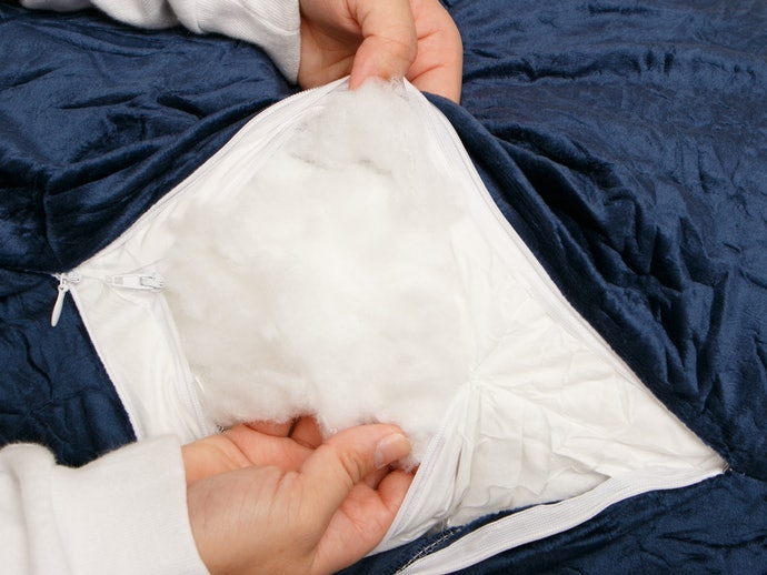 Bông Polyester: Mềm Mại, Ôm Chắc Chắn
