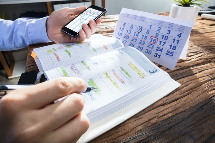Kiểm Tra Cách Hiển Thị Thứ Tự Ngày Trong Tuần