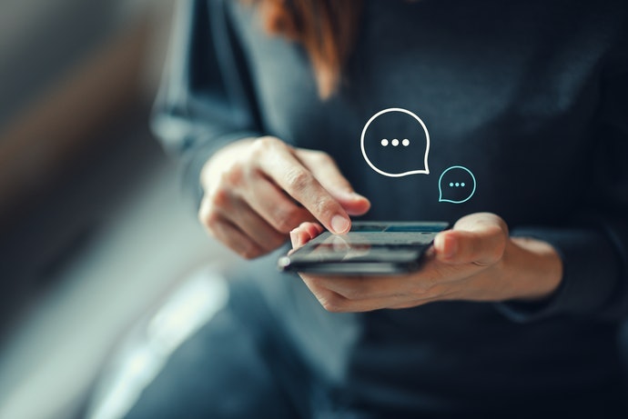 Nâng Cao Khả Năng Hội Thoại: Chọn Ứng Dụng Có Chức Năng Chat Hoặc Gọi Điện