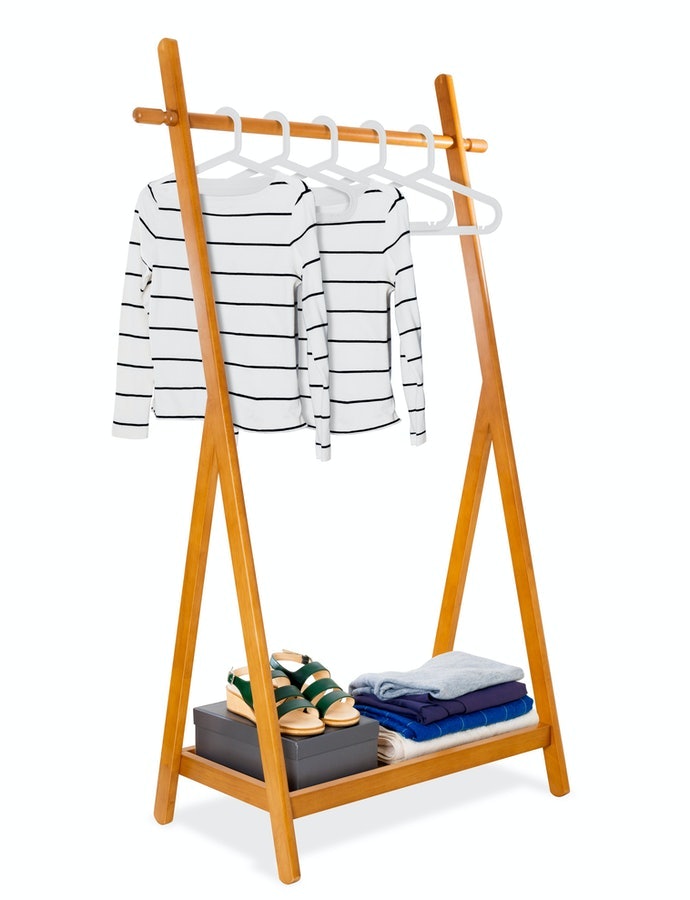 Bày Nhiều Đồ Hơn Nhờ Giá Treo Gắn Kệ
