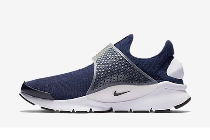 Sock Dart – Tự Tin Thể Hiện Cá Tính Với Kiểu Thiết Kế Như Một Chiếc Tất