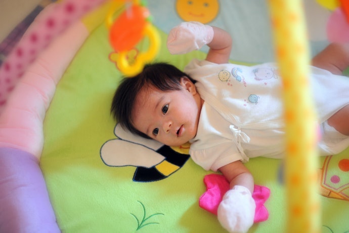 Từ 0 ~ 3 Tháng: Đồ Chơi Có Tính Di Động, Luyện Tập Thể Dục & Kích Thích Các Giác Quan