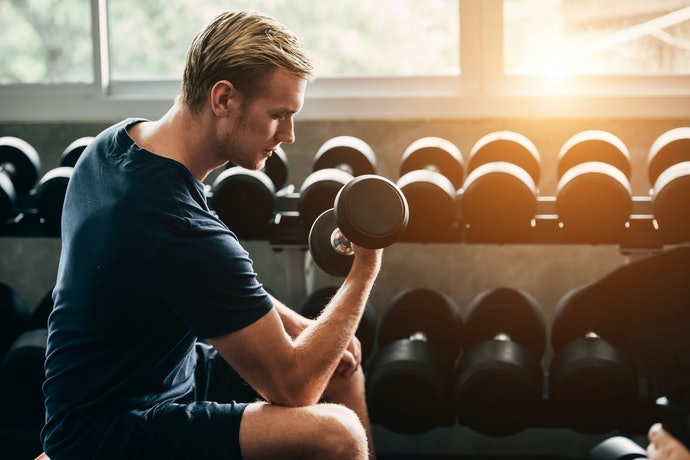 Kết Hợp Áo Bó + Áo Phông Không Lo Lộ Liễu!