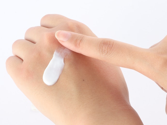 Tóc Hư Tổn: Kem Dưỡng Tóc Giúp Đưa Tóc Vào Nếp