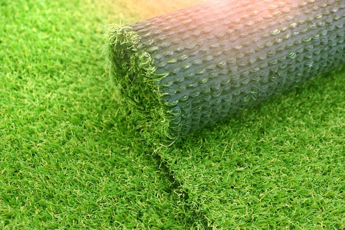Cỏ Nhân Tạo Dạng Cuộn Cho Không Gian Rộng Lớn