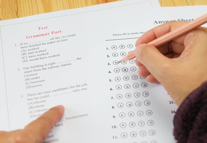 Dùng Để Thi Chứng Chỉ TOEIC, IELTS: Chọn Từ Điển Trung - Thượng Cấp