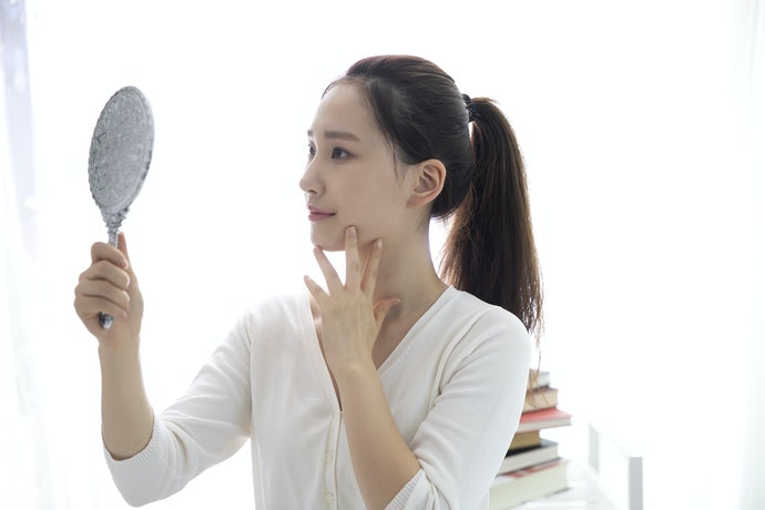Loại Có Độ Che Phủ Cao: Cho Da Mụn, Sần Sùi, Có Vết Nám