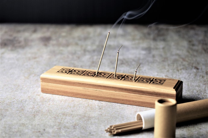 Hương Gỗ, Hương Tự Nhiên: Mang Đến Không Gian Thư Giãn, Trầm Tĩnh
