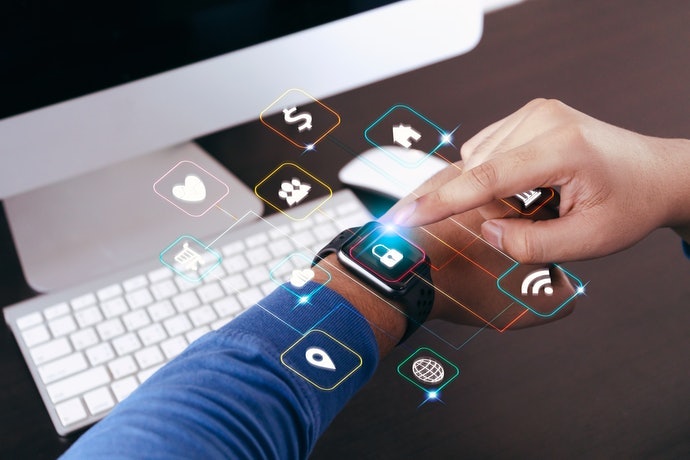 Sence & Versa: Theo Dõi Các Hoạt Động Hàng Ngày Hiệu Quả