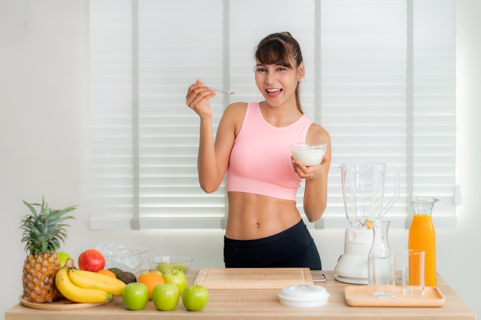 Sữa Chua Không Đường: Ít Calo Cho Người Ăn Kiêng