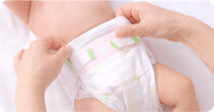Bé Dưới 6 Tháng Ưu Tiên Tã Dán Dễ Thay