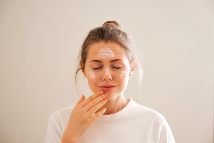 Có Thể Chọn Kem Có SPF Để Dùng Vào Ban Ngày