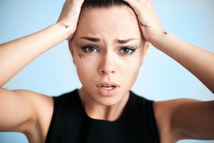 Smudge Proof: Giúp Mascara Không Bị Trôi Do Bã Nhờn