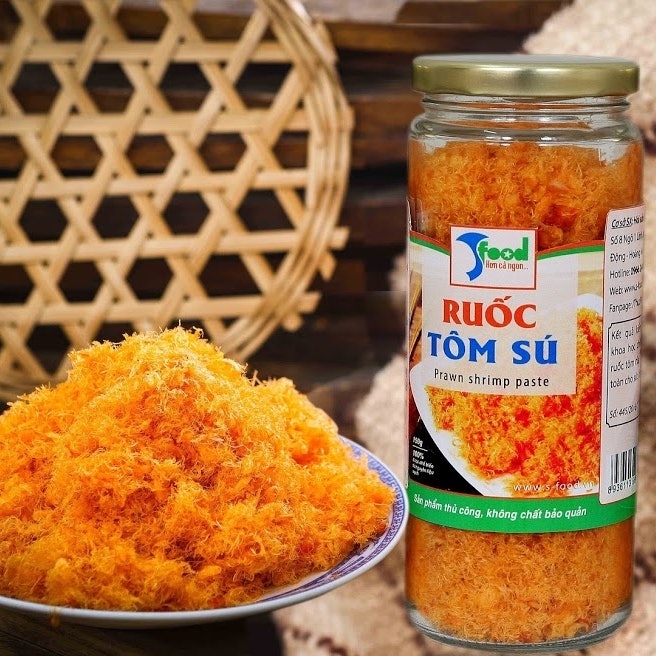 Tôm: Kết Cấu Mềm Nhuyễn. Màu Sắc Bắt Mắt