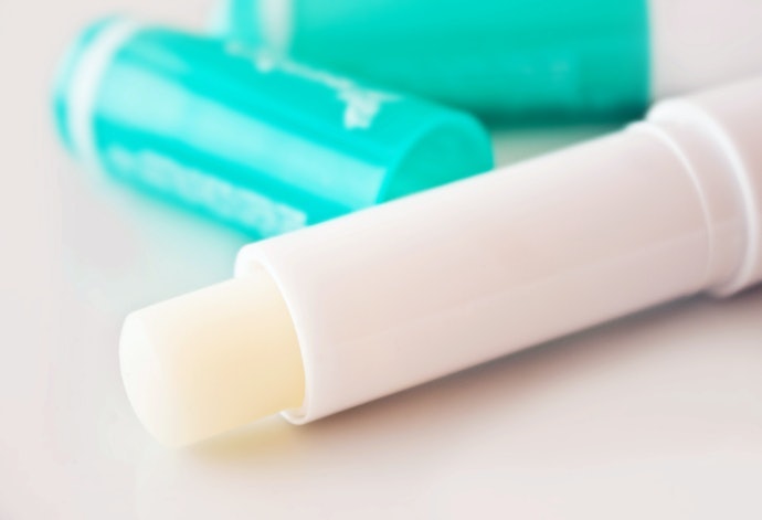 Lip Coat Không Có Nhũ, Phù Hợp Với Mọi Kiểu Màu Son