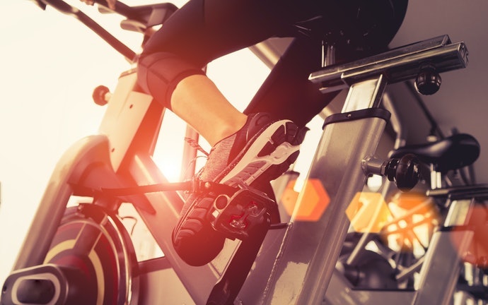 Xe Đạp Đứng (Stand Up / Upright Bike) Cảm Giác Như Ngồi Xe Đạp Thật