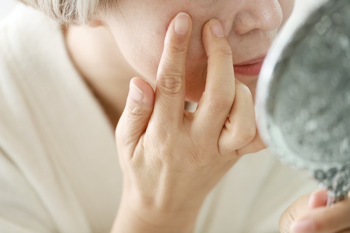 Loại Chăm Sóc Da Lão Hóa: Giấu Đi Làn Da Thiếu Đàn Hồi