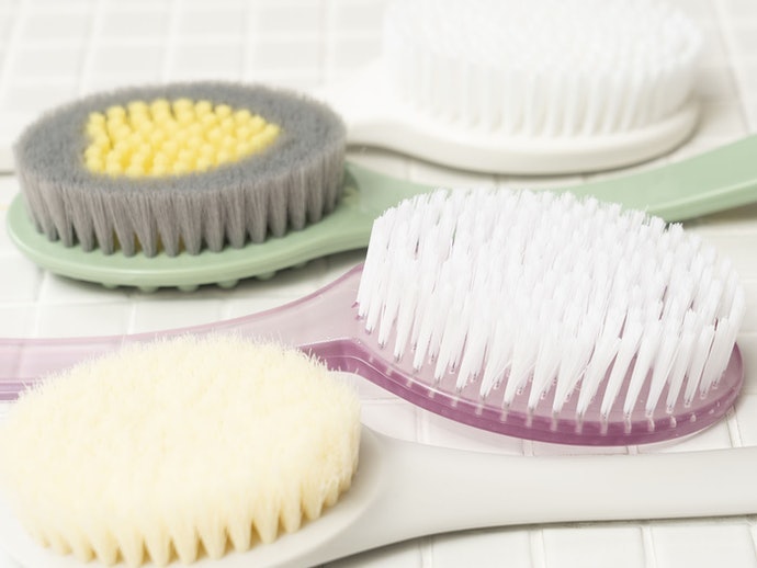 Sợi Nylon: Nhanh Khô, Vệ Sinh, Độ Cứng Đa Dạng