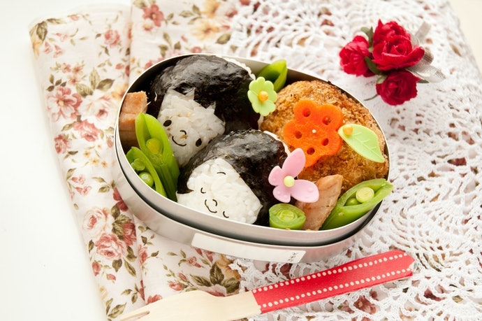 Hộp Nhôm: Nhẹ Và Khó Vỡ, Thích Hợp Cho Trẻ Em