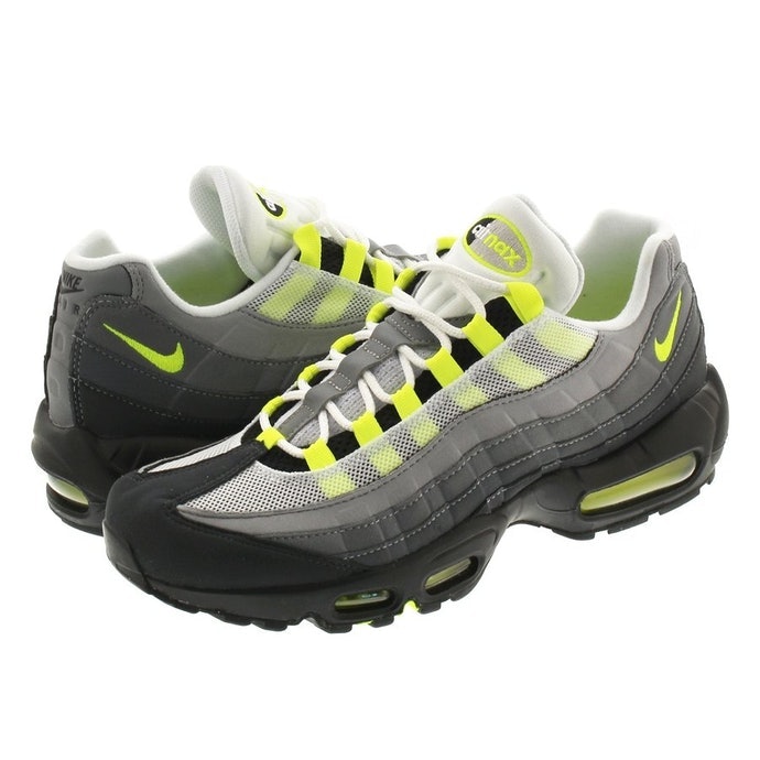 Mẫu Giày Tái Bản Của Air Max 95: Hoàn Hảo Cho Trang Phục Thường Ngày