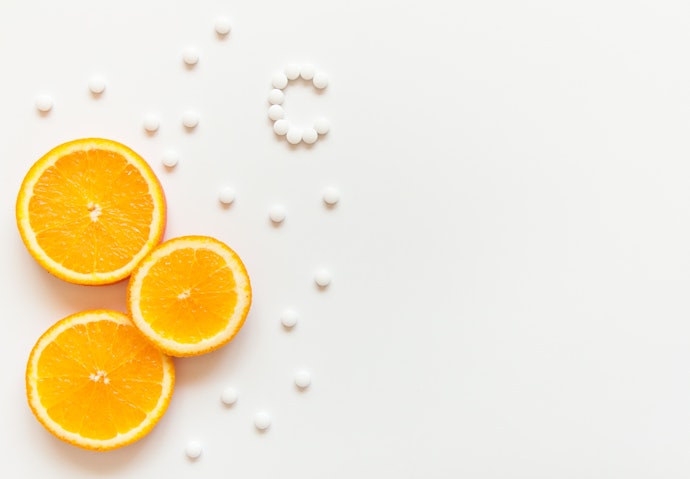 Hỗ Trợ Làm Sáng Da: Chọn Dẫn Xuất Vitamin Và Thành Phần Lên Men