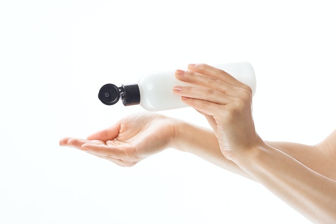 Da Dầu: Chọn Toner Tạo Cảm Giác Khô Thoáng
