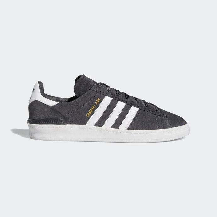 Adidas Campus: Đặc Trưng với Chất Liệu Da Suede (Da Lộn)