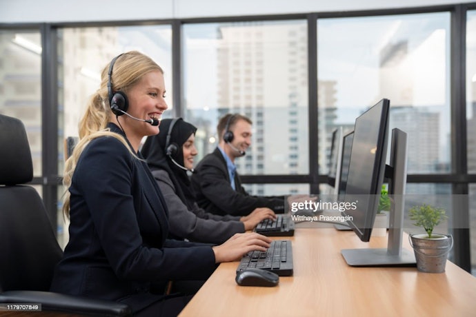 Ghi Nhớ Hotline, Đường Dây Hỗ Trợ Khách