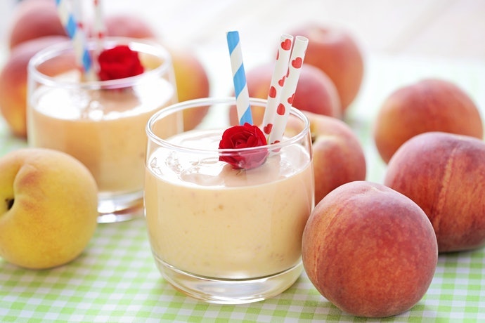 Lassi Đào: Sự Kết Hợp Từ Đào Ngâm, Sữa & Sữa Chua