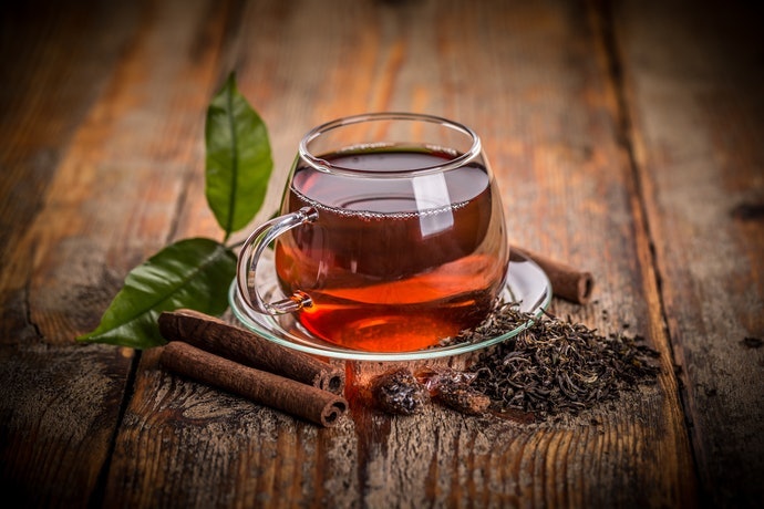 Cho Kẹo Vào Trà Nóng