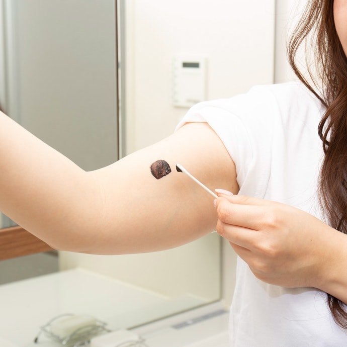 Phải Thử Dị Ứng Trước Khi Nhuộm