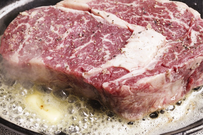 Bò Áp Chảo Với Bơ Mặn