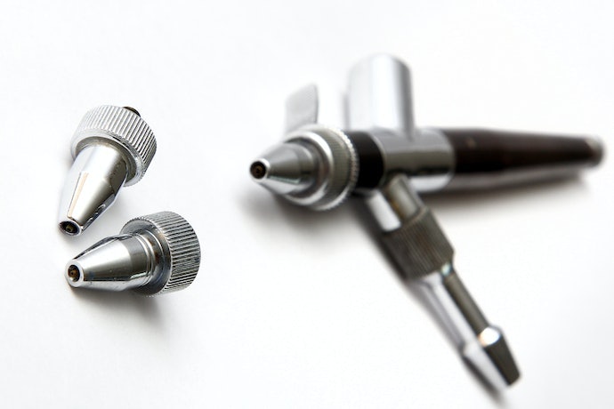 Tháo Rời Các Bộ Phận & Làm Sạch Bằng Dung Dịch Tẩy Rửa