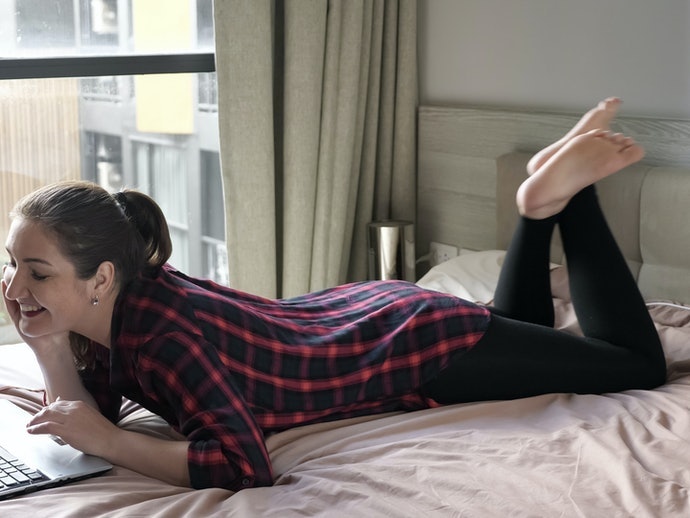 Chọn Quần Legging Xẻ Tà, Có Bèo Nhún Cho Nhu Cầu Làm Đẹp
