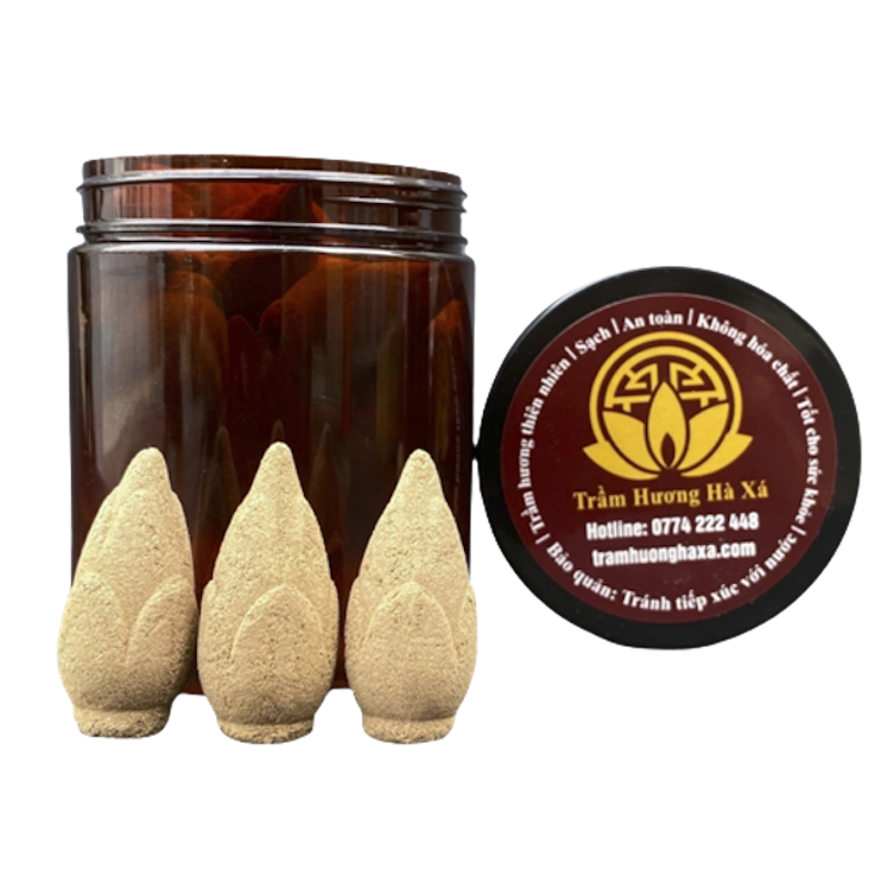 Nụ Trầm Hương 1
