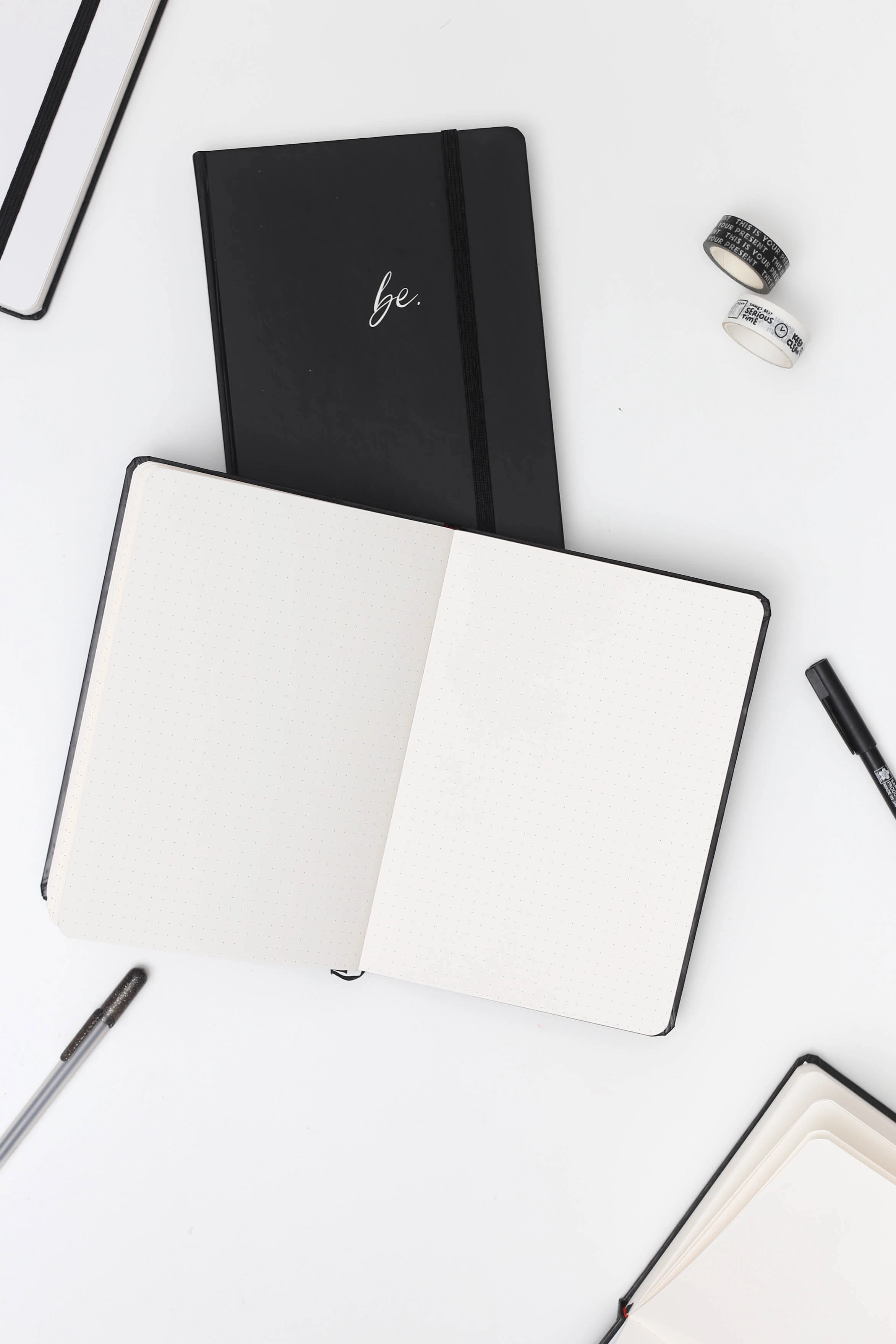 Sổ Nhật Ký Dotgrid Be - The Black Book 2