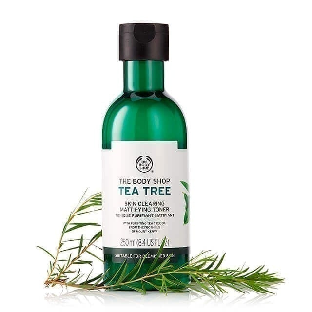 Tea Tree Skin Clearing Toner 1