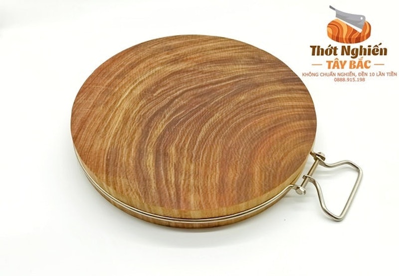 Thớt Gỗ Nghiến Có Đai Inox 1
