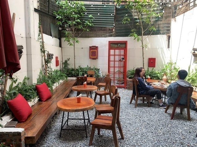 Tiny Post Cafe 2
