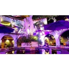 Oasis Cafe Lê Văn Sỹ