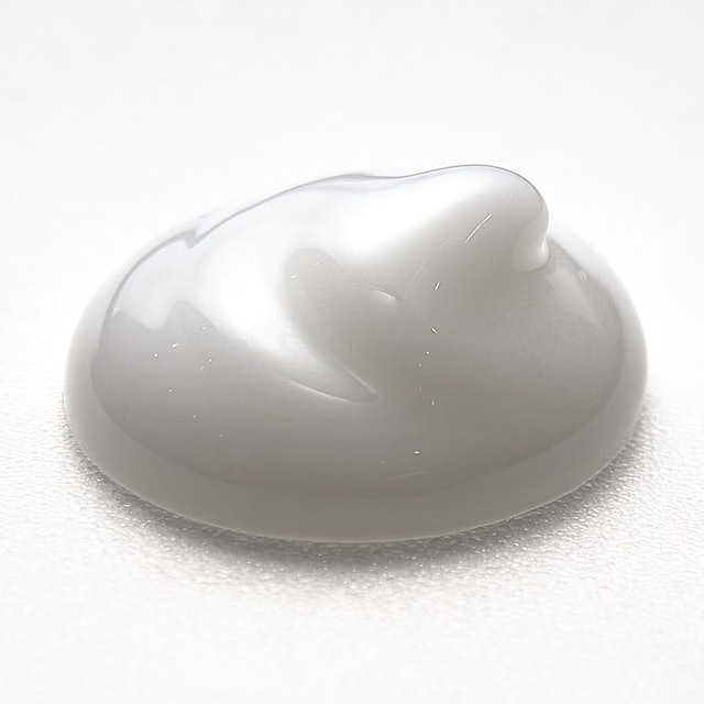Tinh Chất Trắng Da Curel Whitening Moisture Essence 3