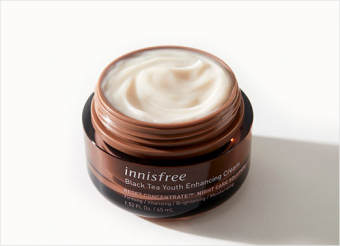 Kem Dưỡng innisfree Black Tea Youth Enhancing Cream 2