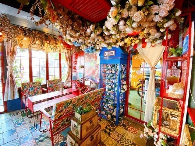 Bonjour Cafe The Art 2