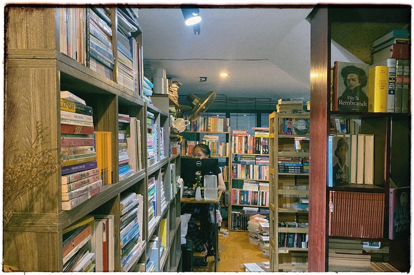 Cafe Sách Slowee Coffee & Books 2
