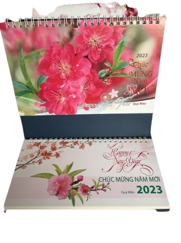 Lịch Tết Để Bàn 2023 Chữ M Có Note 2