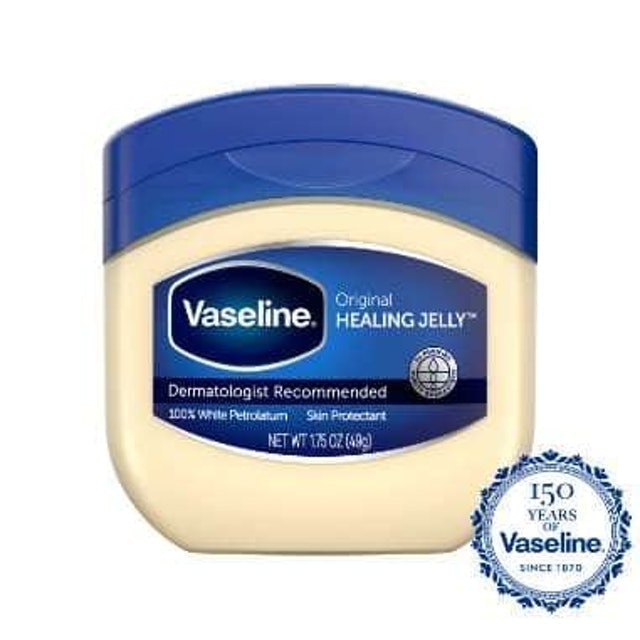 Vaseline có mấy loại Vaseline hồng hay trắng tốt hơn
